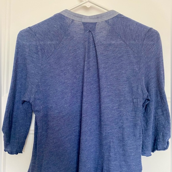 ANTHROPOLOGIE Denim and jersey blouse with embroidery and lace detail. - Picture 2 of 10